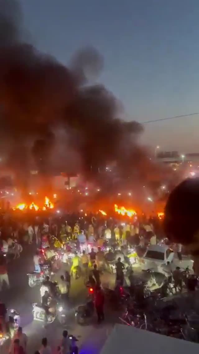 🔴 رویترز : یکی از بزرگترین اعتراضات سوریه بعد سقوط بشار…